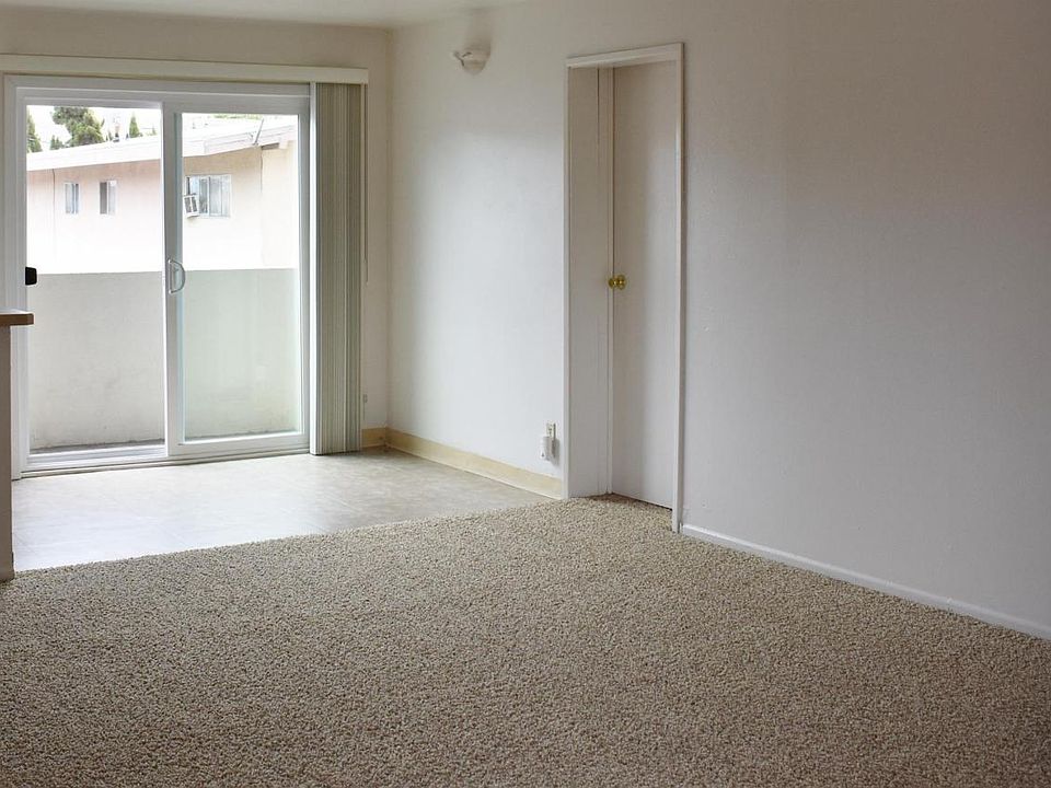 1st image of 807 Embarcadero Del Norte APT 17