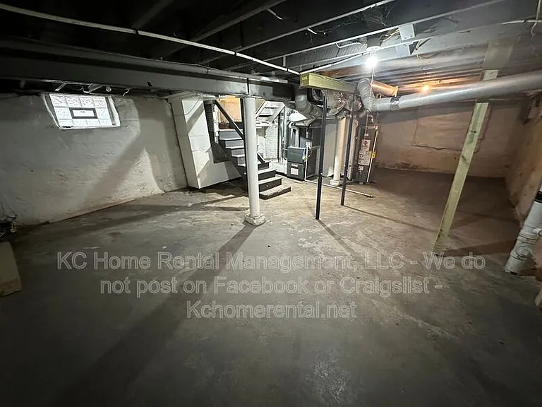 3016 E 32nd St — Photo 55