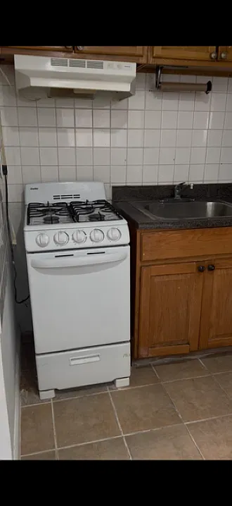 2 bed, $2,100 — Photo 2