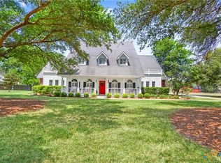 229 Windwood Cir, Seguin, TX 78155