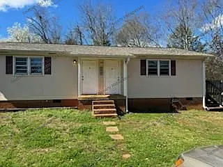 200 Holliday Ln #B