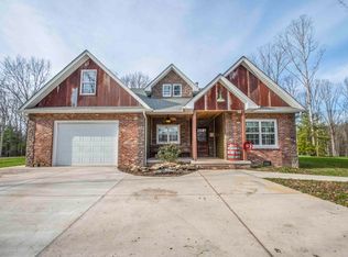 703 Rob Watson Rd, Oneida, TN 37841