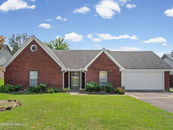 1867 Thomas St, Horn Lake, MS 38637