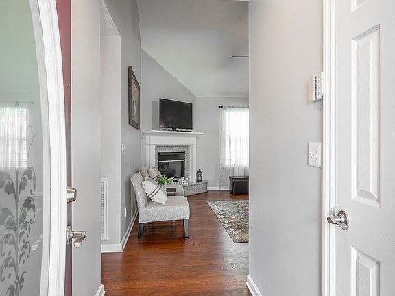 3rd image of 196 Sage Brush Ln