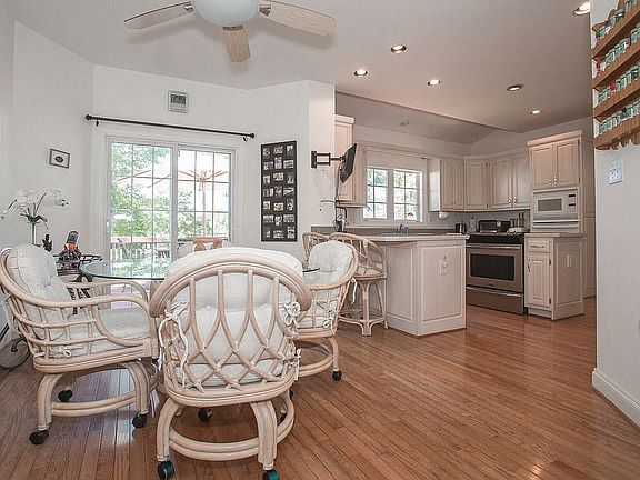 4th image of 81 Newton M Johnson Dr