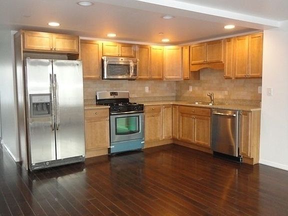 2nd image of 21-05 33rd Ave #2