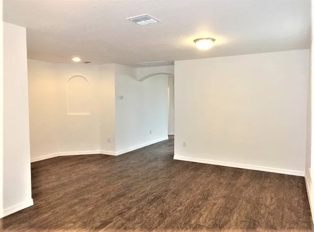 627 Chatham Walk Dr — Photo 8