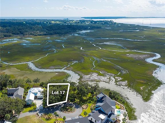3rd image of 309 Yacht Club Ln