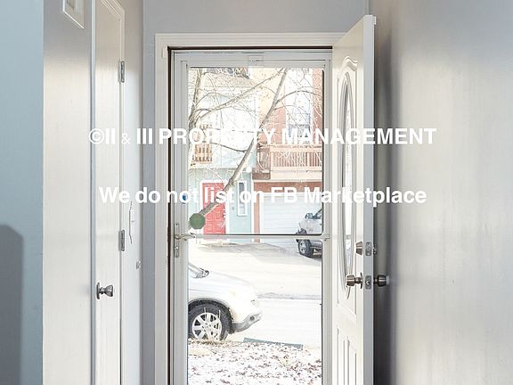2nd image of 1924 Lawrence Ct