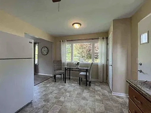 601 Golden Ave — Photo 4