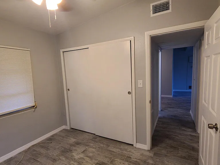 320 Palmetto Dr NE — Photo 8