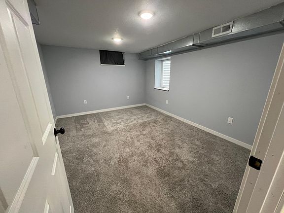 5th image of 1307 Douglas Ave