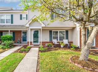 702 Brisa Ct, Chesapeake, VA 23322