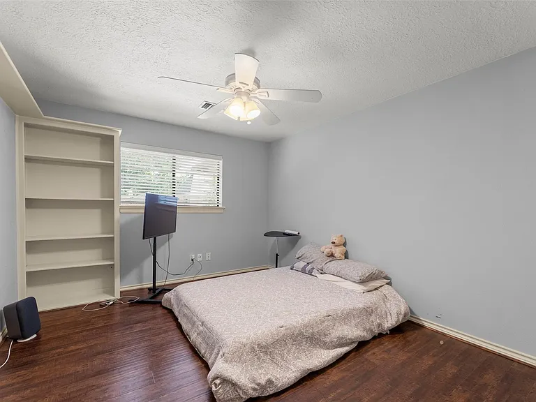 9714 Godstone Ln — Photo 36
