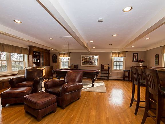 3rd image of 75 Essex Heights Dr