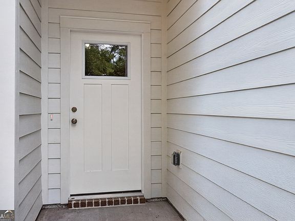 4th image of 1151 Mayflower Rd NE