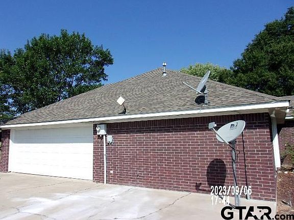 4th image of 7489 N Highway 271