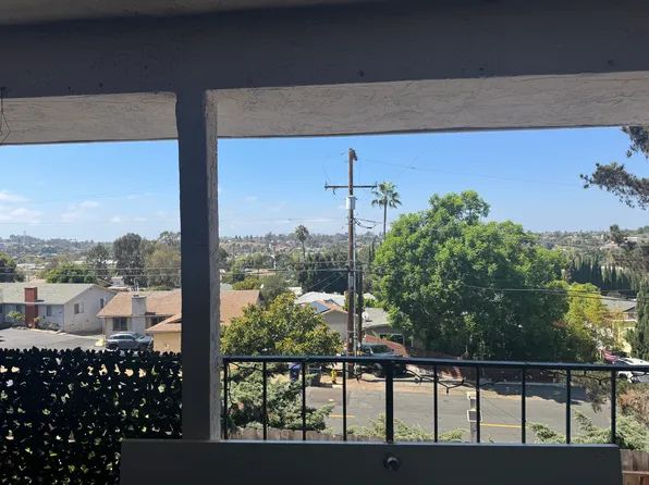 446 Rancho Vista Rd #4, Vista, CA 92083