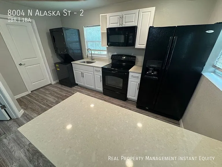 8004 N Alaska St #2 — Photo 4