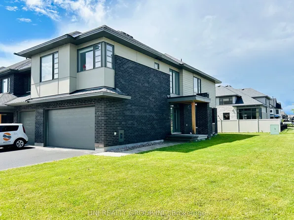 1085 Lunar Glow Cres, Ottawa, ON K4M 0J7