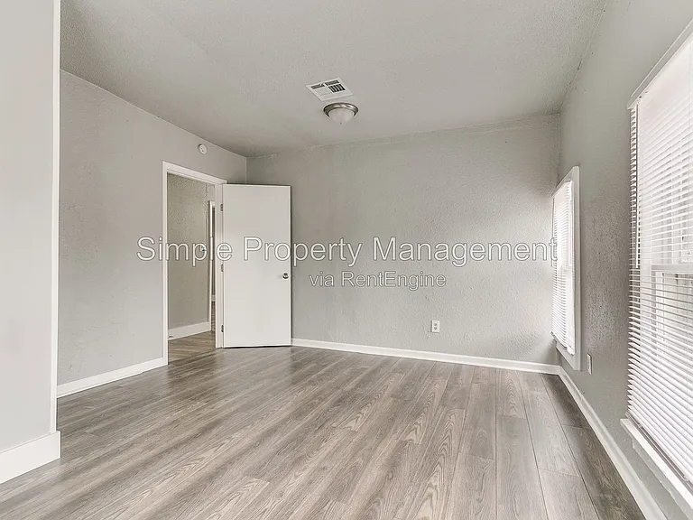 1728 NE Euclid St — Photo 19