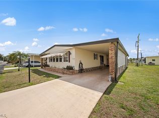 3148 Indian Village Ln, North Fort Myers, FL 33917