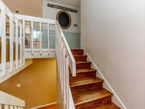 3rd image of 8411 N Greenwood Ct