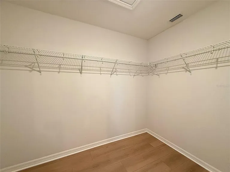 423 Kestrel Dr — Photo 11