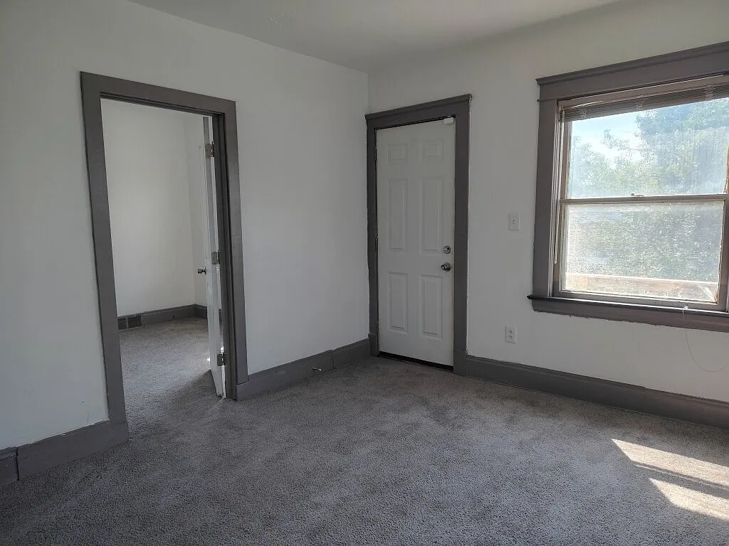 13509 Svec Ave. Up Cleveland, OH 44120 — Photo 4