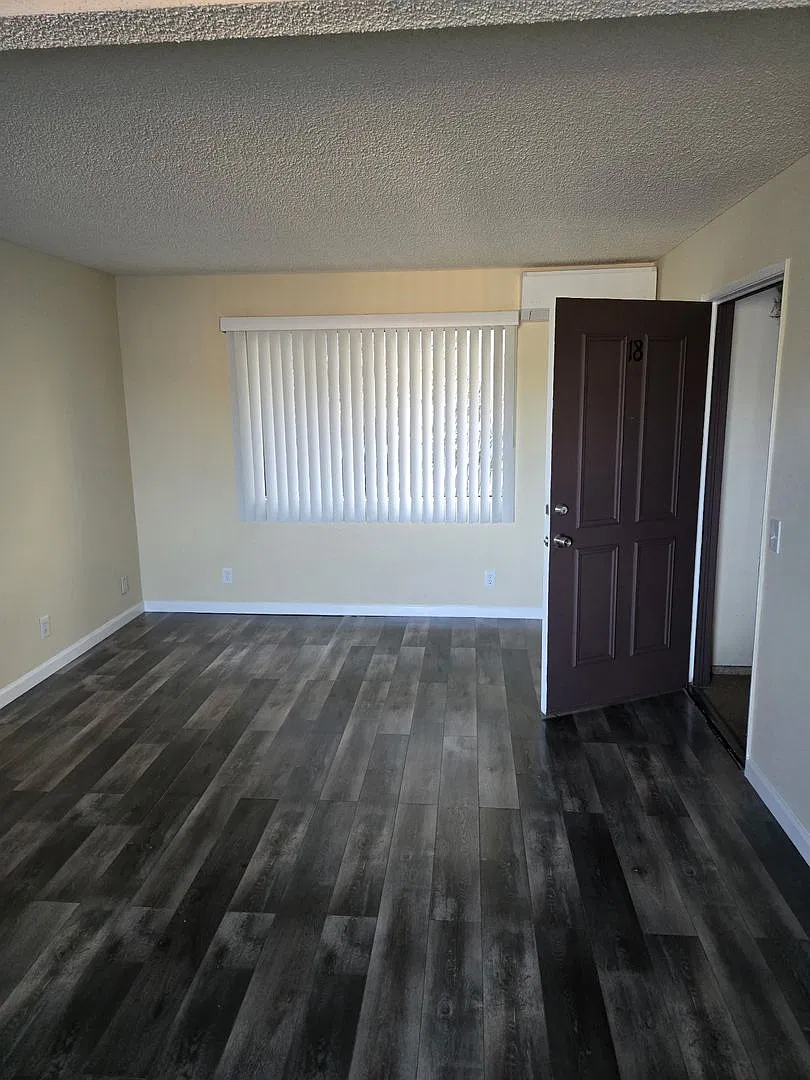 Eagle Rock Apartments — Photo 3