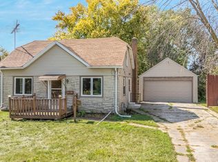 925 S Madison St, Chilton, WI 53014