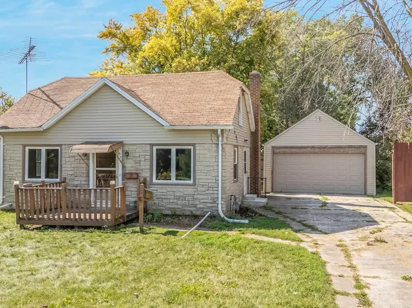 925 S Madison St, Chilton, WI 53014