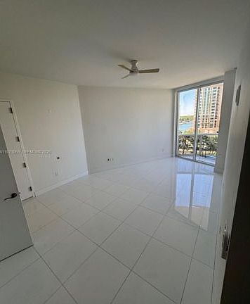 5th image of 15901 Collins Ave