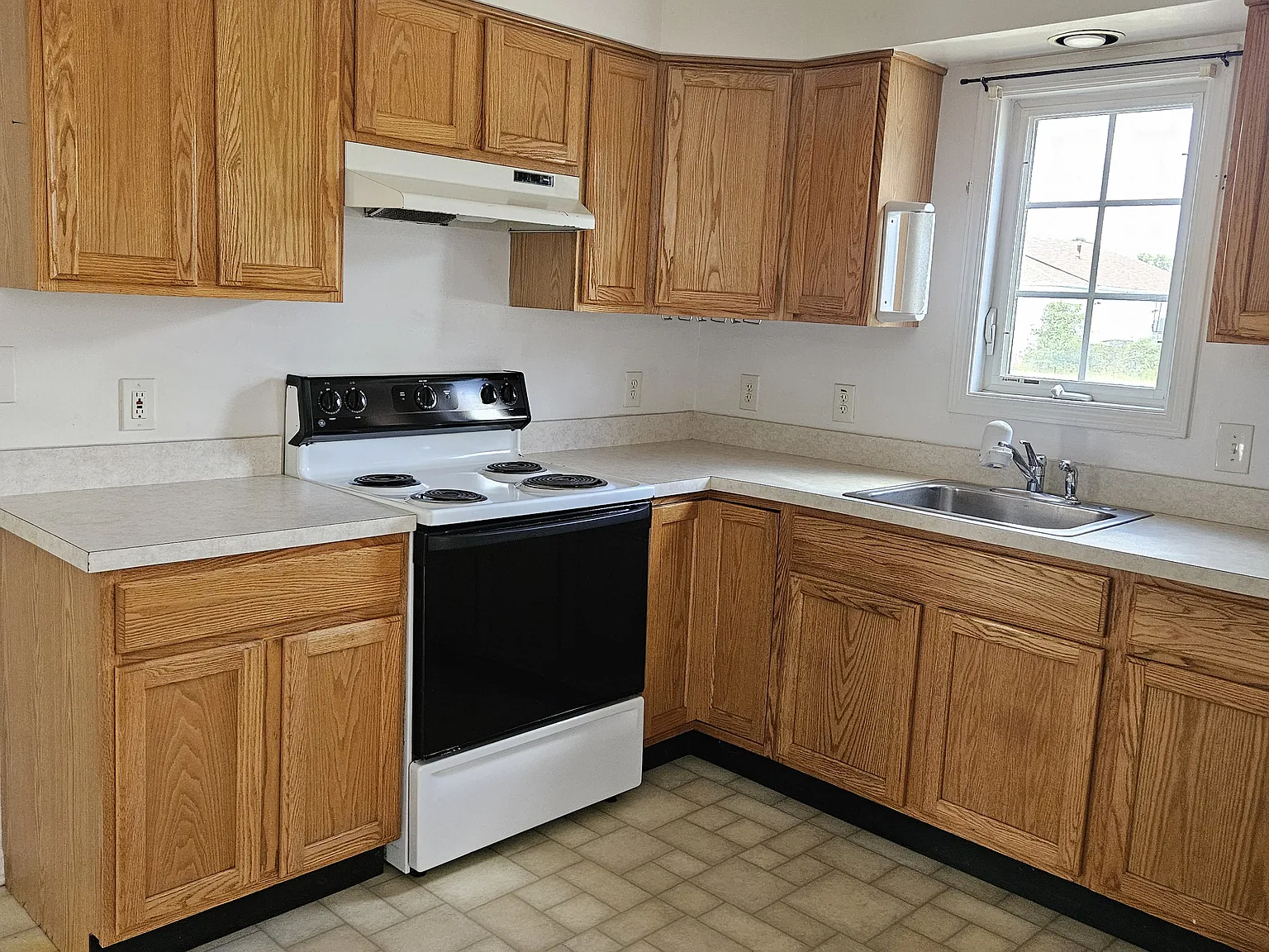 12085 Acton Ln — Photo 1