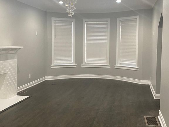 2nd image of 5041 S Michigan Ave #1