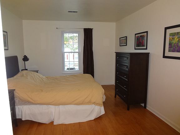 2nd image of 102 Chowning Pl