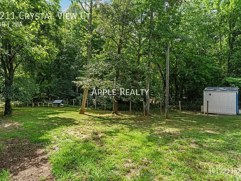 1211 Crystal View Ct — Photo 17