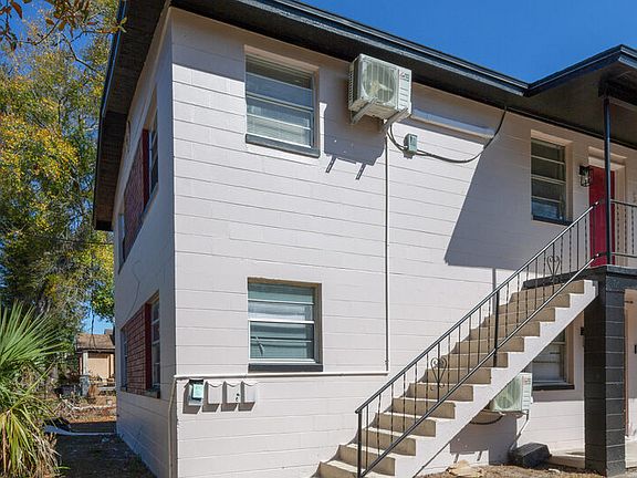 2nd image of 1531 Louisiana St #2