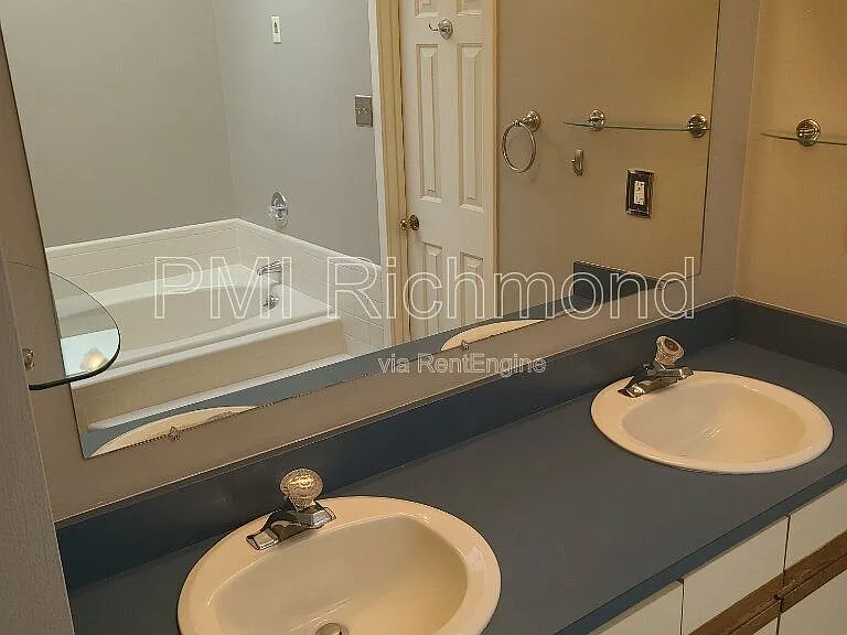 10107 Hearthrock Ct — Photo 18