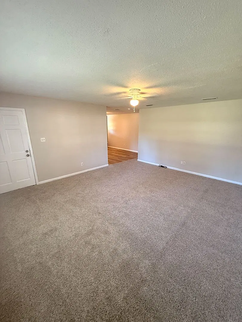 1804 Claudia Cir. Valdosta, GA 31601 — Photo 4
