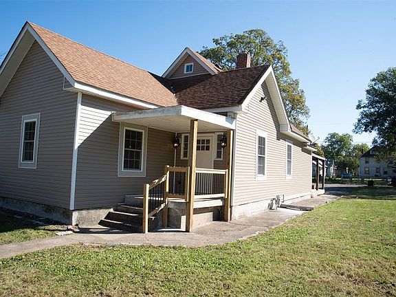 2nd image of 2631 N Gale St