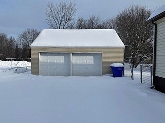 2 Car detached garage