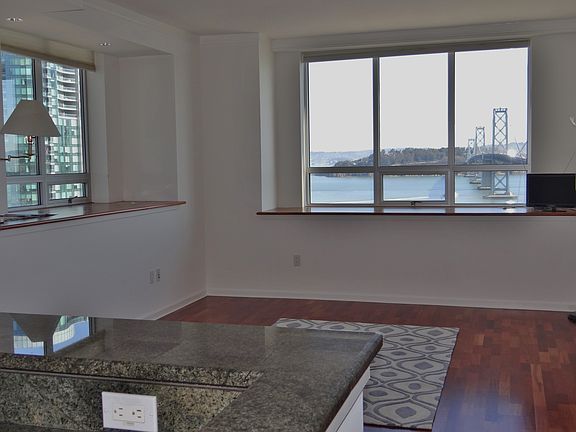 4th image of 400 Beale St APT 2505