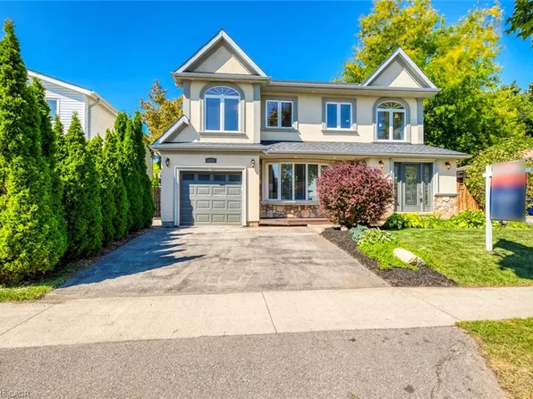 5281 Cindy Ln, Burlington, ON L7L 3Y4