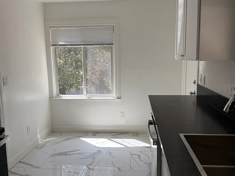 2830 Coloma St #7 — Photo 3