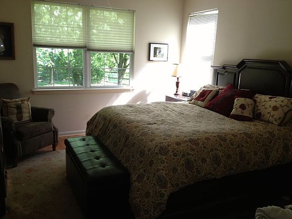 Large masterbedroom