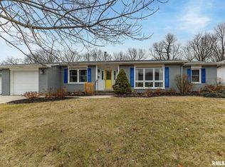 3016 36th St, Moline, IL 61265