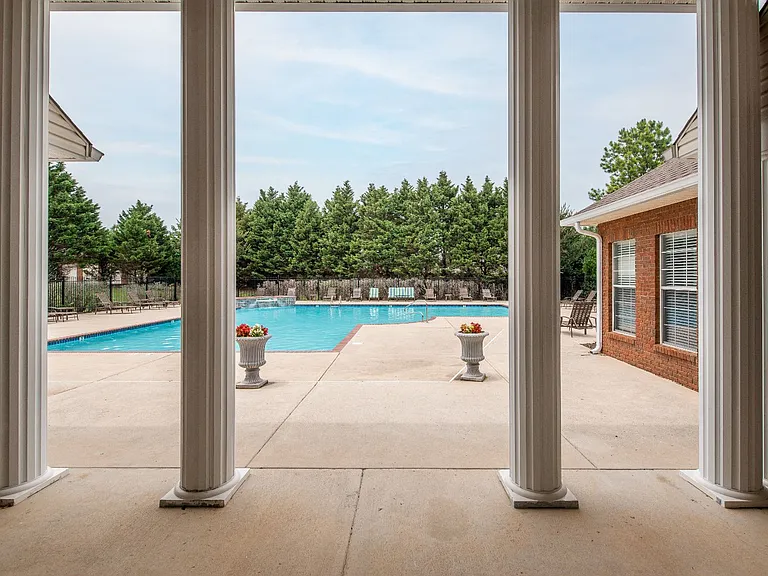 Highland Pointe — Photo 9