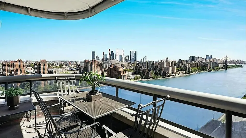 530 East 76th Street — Photo 3