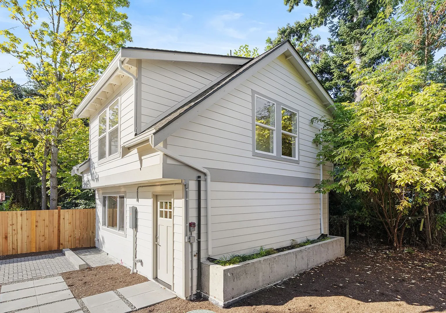 Brand-New 2br/2ba Dadu In North Seattle — Photo 1